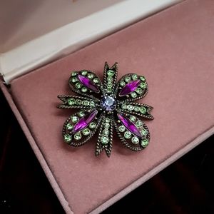 Vintage maltese cross multicolore stones brooch